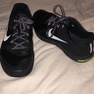 Black Metcon shoes